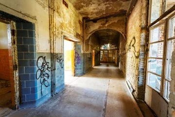 Gordijnen Heilstätten Belitz in Berlin, Germany, April 2023 © Lukas