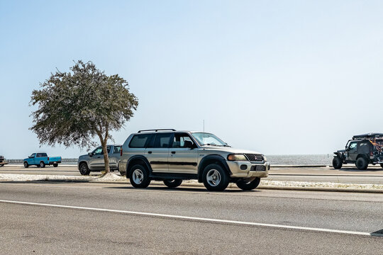 2004 Mitsubishi Montero Sport V6 SUV