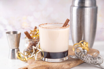 Gingerbread white russian Christmas cocktail with sweet gingerbread syrup, coffee liqueur, spices and sweet cream, in whiskey glass