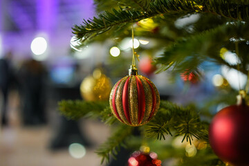 christmas tree decorations