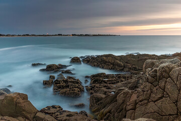 Sonnenuntergang an der Pointe de la Torche bei Plomeur in der Bretagne