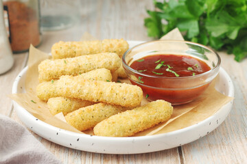 Mozarella sticks with barbeque sauce
