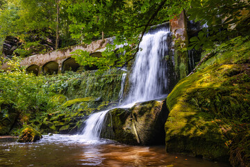 altes Wasserkraftwerk Niezelgrund Wasserfall Lohmener Klamm