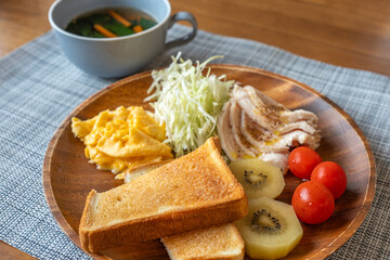 バランスの良いモーニング