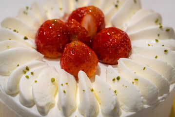 苺のデコレーションケーキ