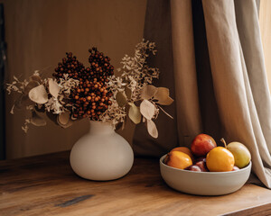 still life with flowers © Trascot