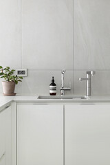 White kitchen furniture feels clean and pleasant. It’s modern and not trendy