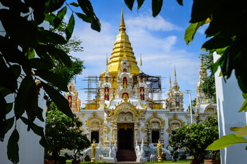 Obraz premium Pagoda, Lanna Architecture at Watsridonmoon, smbols of Buddhism, South East Asia at Chiangmai Northern Thailand