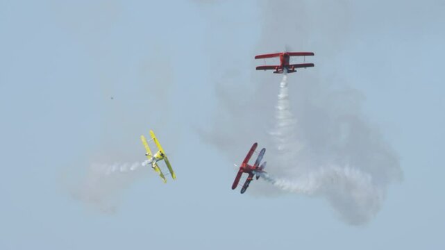 Famous Screaming Diamonds Pitts S1 -11 Aircraft Colorful Formation Weaving Stunt At Pacific Air Show, Australia, 4K Slow Motion