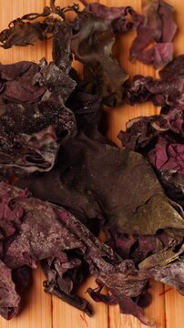 Dillisk (palmaria palmata) nutritional seaweed dynamic lighting