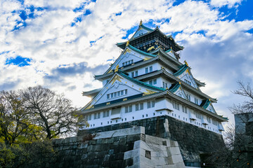 青空と大阪城