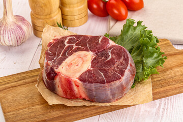 Raw beef ossobuco for roast