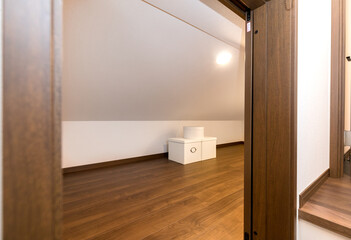 小屋裏、物置収納、住宅設備