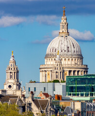 Obraz premium St. Paul's cathedral dome in London, UK
