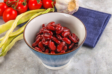 Canned red bean in the bowl