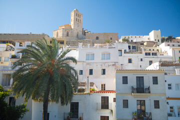 Ibiza, isla de las Baleares, vista a&eacute;rea de sus calles y de la ciudad.