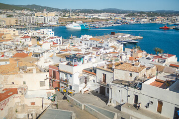 Ibiza, isla de las Baleares, vista a&eacute;rea de sus calles y de la ciudad.