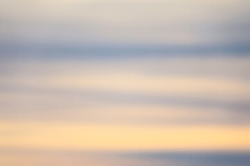 夕暮れの雲をぼかした背景素材