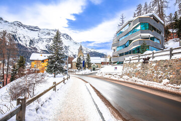 Fototapeta premium Sankt Moritz street and church scenic winter view