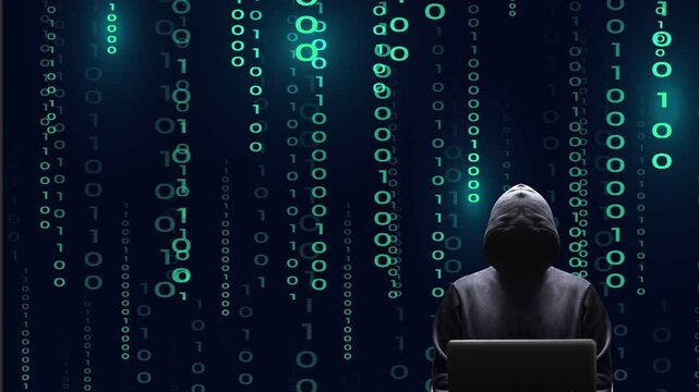 Silhouette noire d&eacute;cal&eacute;e sur la droite du cybercriminel devant son &eacute;cran d'ordinateur portable sur fond de donn&eacute;es binaires anim&eacute;es cyan
