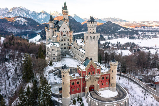 Le château de Neuschwanstein en automne par l'artiste Markus Lange