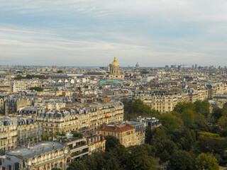 Obraz premium Paris cityscape with historic landmarks