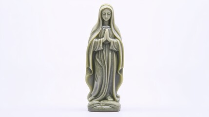 Obraz premium Green jade depiction of the Virgin Mary, showcasing fine details and elegance on a pristine white backdrop.