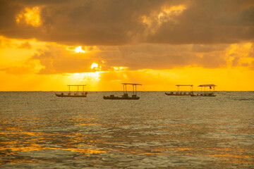 Naklejka premium Beautiful and colorful sunrise on the Brazilian beach
