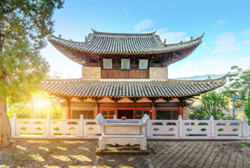 Ancient buildings on the shore of Yil&oacute;ng Lake in Shiping County, Yunnan, China.