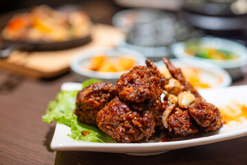 Crispy Korean fried chicken with sauce
