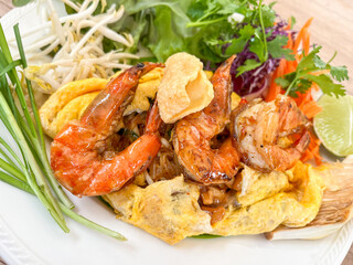 Pad Thai Delight with Shrimp