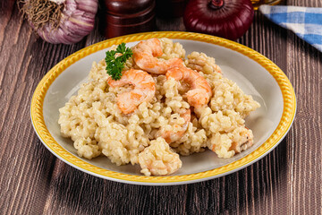 Gourmet risotto with prawn and cheese
