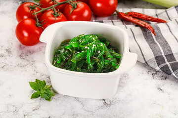 Gourmet chuka salad with sesame