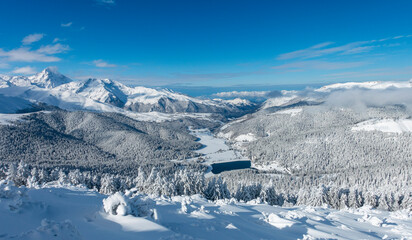 Vue sur le Lac de Payolle et pic du Midi de Bigorre depuis le Plo del Naou