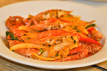 curry crab , stir fried crab with onion