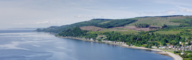 Obraz premium Dunoon town centre in Scotland aerial view from above