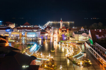 Fototapeta premium Christmas scenery of the city of Sopot at winter twilight. Poland