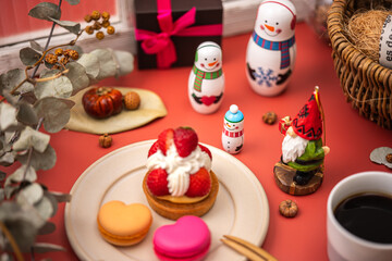 クリスマスを家族でお祝いするイメージ