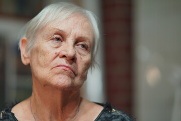 Kobieta lat 70. Babcia.
