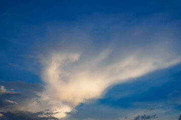 Image of the evening sky as the clouds begin to disappear from the sky.