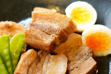 国産豚バラ角煮