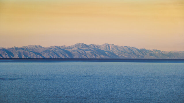 Fototapeta Montagne dell'Albania viste dal mare dell'Italia
