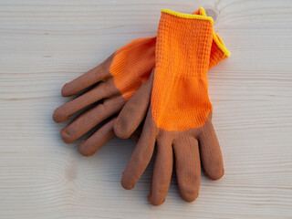 Hardy latex coated work gloves. Bright warm work gloves in winter conditions. Accessories for...