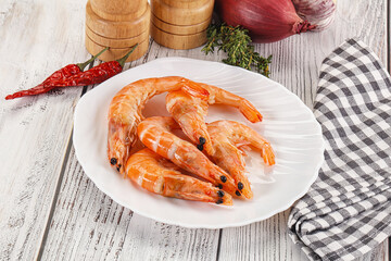 Gurmet king prawn in the bowl