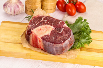 Raw beef ossobuco for roast