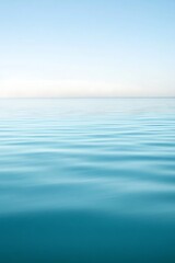 Obraz premium A calming gradient background blending soft lavender to pastel blue with a smooth, silky finish 