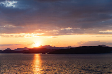 Obraz premium sunset over the sea