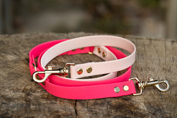 handmade dog leash made of biotan in pink colors