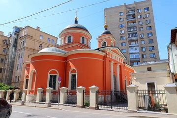 Obraz premium The Church of Saints Athanasius and Cyril of Alexandria on Sivtsev Vrazhek. Filippovsky lane, 3/16a building 1