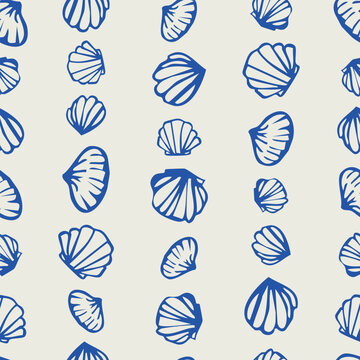 Seashell seamless repeat pattern. In row, randomly palced, hand drawn mussels aop, all over surface print on beige background.